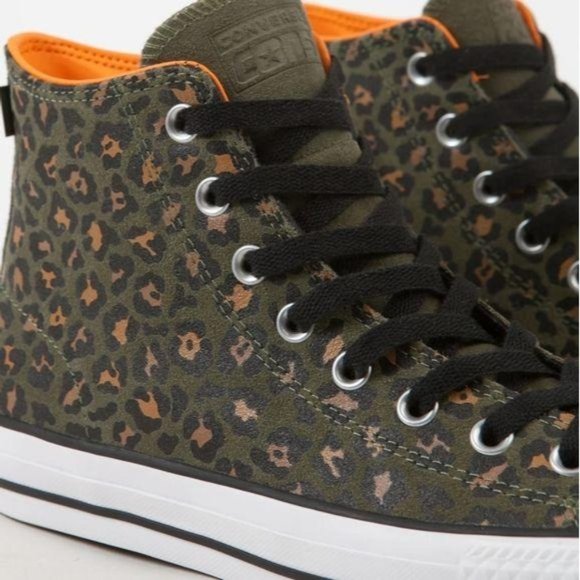 SOLD-M: NWT Converse High Tops Leopard Print - Picture 4 of 9